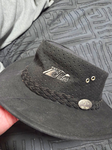 Aussie chiller black suede - aussie,